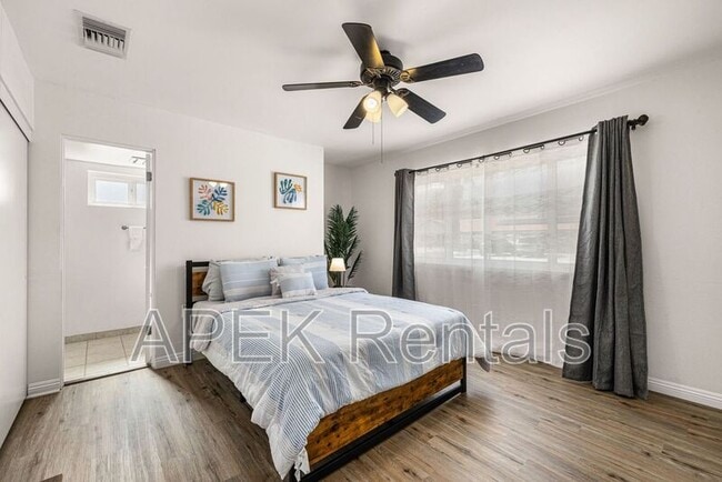 Building Photo - 2290 N Victoria Rd