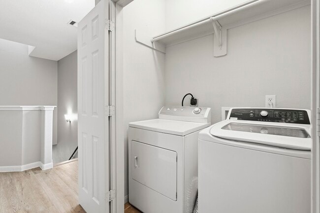 Building Photo - 4434 Mallow St