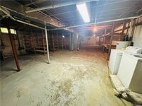 Building Photo - 5336 Caughdenoy Rd