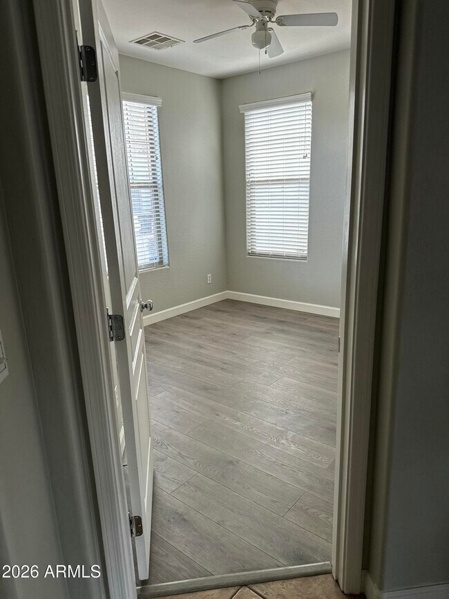 Building Photo - 15128 W Windrose Dr