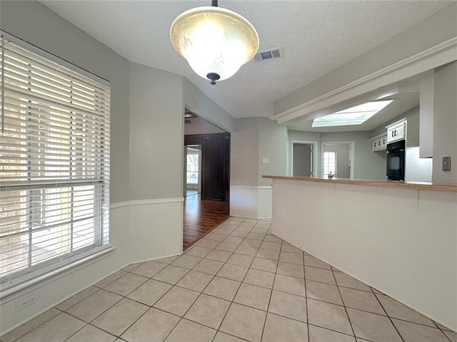 Building Photo - 1706 Hanover Dr