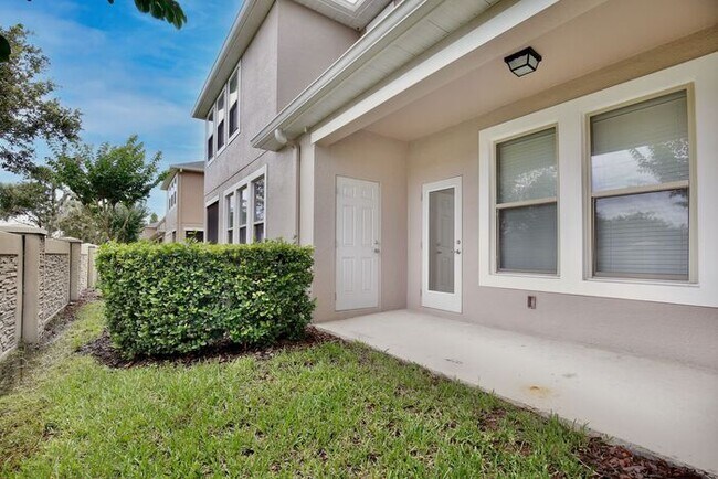 Building Photo - Gorgeous 3/2.5 Modern Townhome with 1 Car ...
