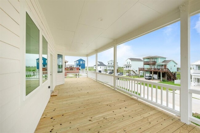 Building Photo - 23107 Miramar Dr