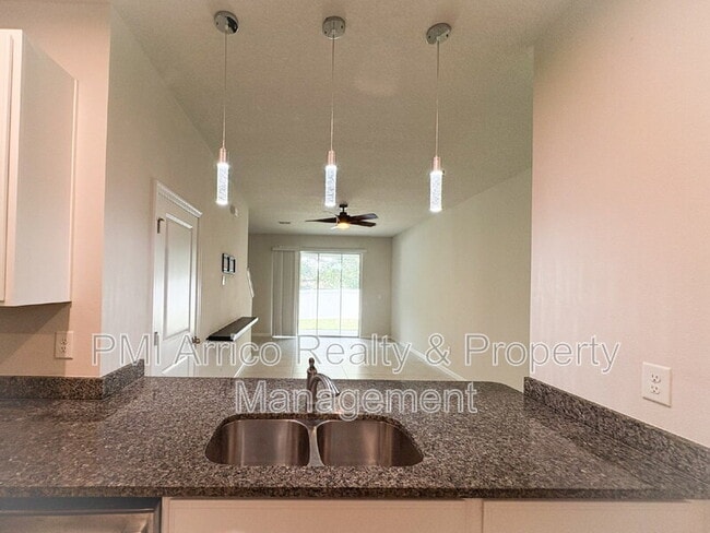 Building Photo - 2144 Laceflower Dr