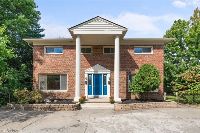 Building Photo - 15334 Triskett Rd