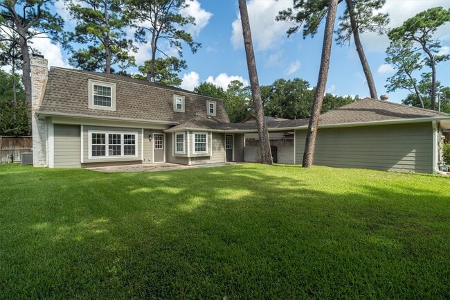 Building Photo - 726 Thistlewood Dr