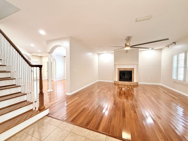Building Photo - Spacious Two-Story Home with Hot Tub, Pool Table & Fenced Yard in Panther Creek