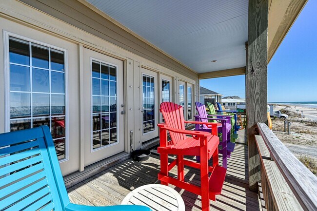 Building Photo - OFF-SEASON FURNISHED RENTAL AVAILABLE JAN and FEB '26