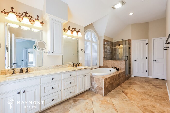Building Photo - 6409 Stone Creek Canyon Ct
