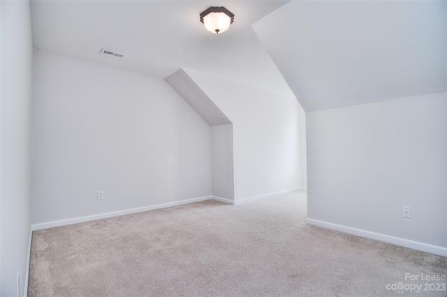 Building Photo - 3033 Des Prez Avenue