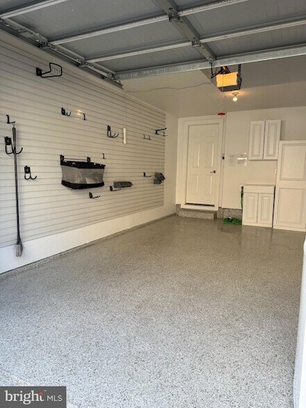 Building Photo - 137-A Equestrian Row Unit