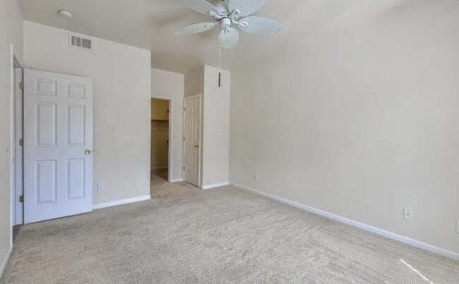 Building Photo - 126 Beacon Way