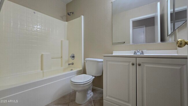 Building Photo - 1017 E Pinto Ct