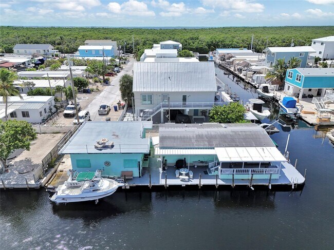 Building Photo - 203 Allen Ave