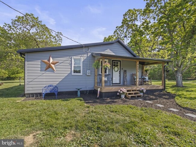 Building Photo - 9505 Lomax Rd