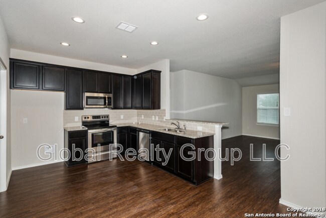 Building Photo - 108 Fabarm Ln