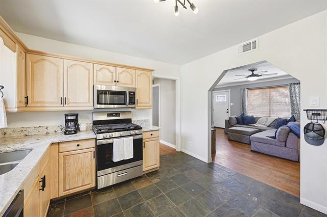 Building Photo - 1507 Briarwood Blvd