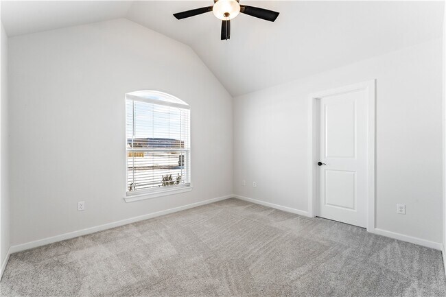 Building Photo - 317 S Nightfall Ave