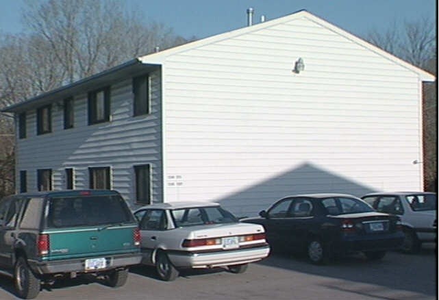 Building Photo - 1211 O Ave Pl NE