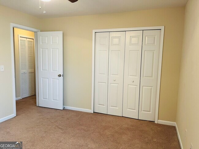 Building Photo - 39 Tahoe Dr