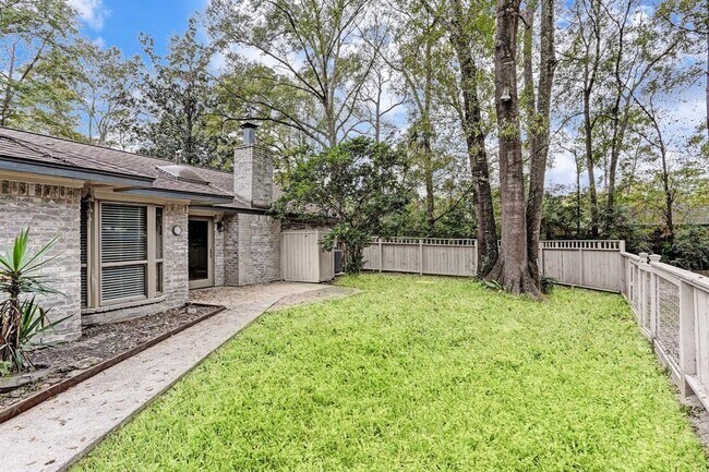 Building Photo - 1827 Riverwood Trail