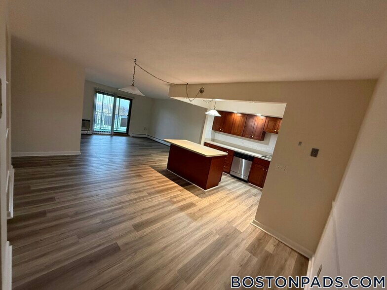 Building Photo - 385 Massachusetts Ave