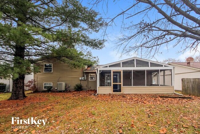 Building Photo - 1327 Fairview Dr