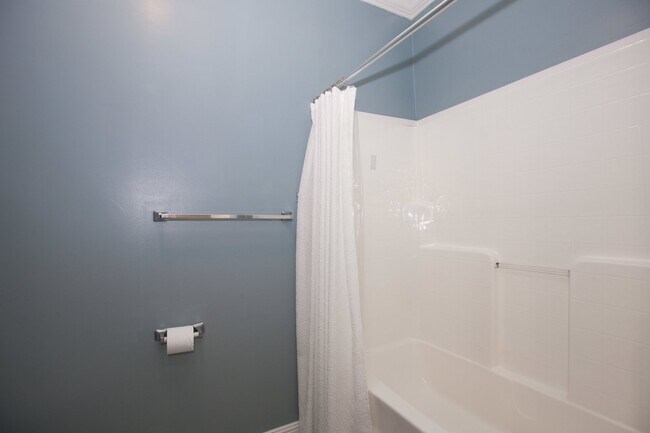 Building Photo - "Charming 3-Bedroom Home with 2 Full Bathrooms in Vass, NC - Spacious and Comfortable Country Liv...