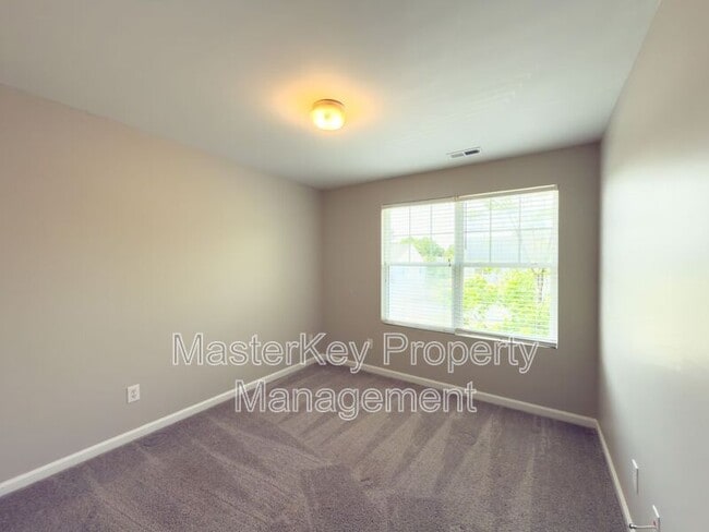 Building Photo - 506 Bayou Ct