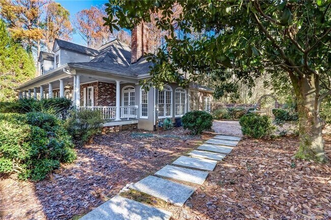 Building Photo - 344 Lost Creek Dr NW