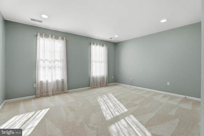 Building Photo - 18136 Hayloft Dr