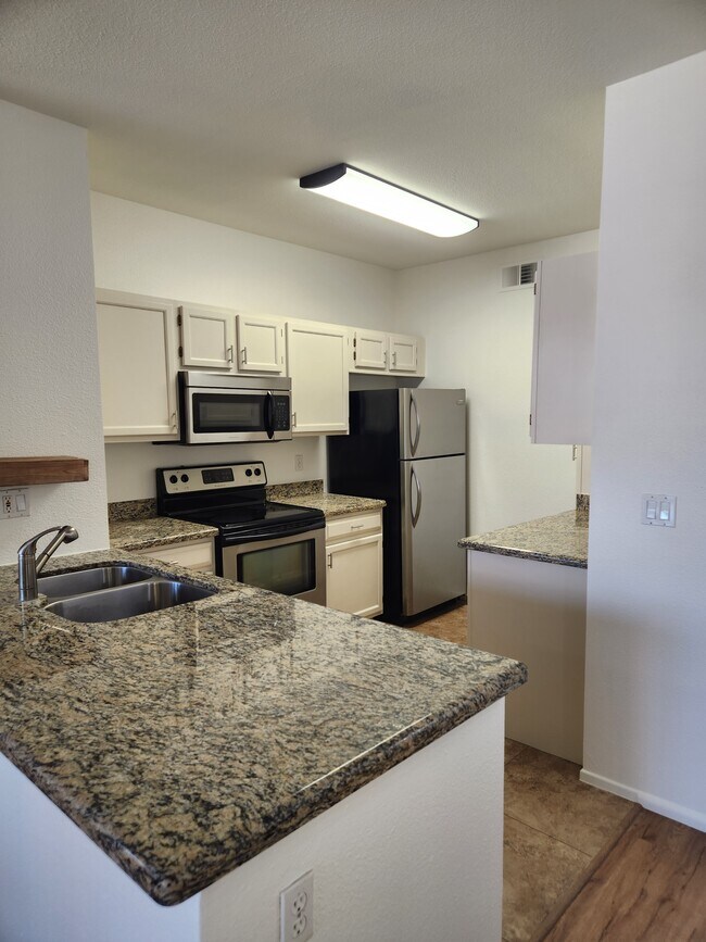 Building Photo - 7009 E Acoma Dr