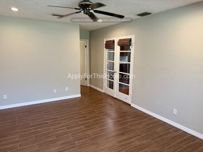 Building Photo - Single Family Home