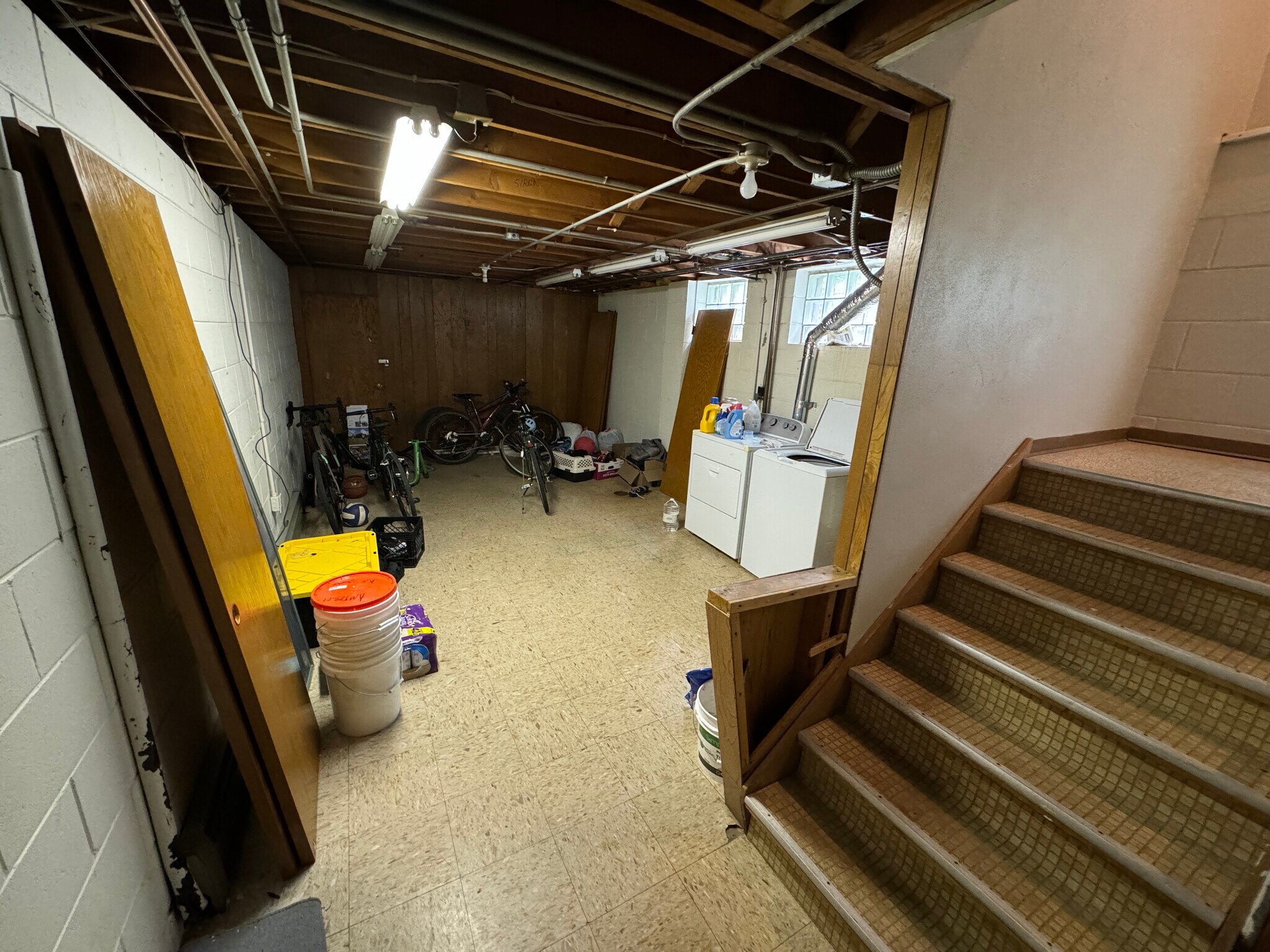 Basement with washer and dryer - 491 Wheelock Pkwy E
