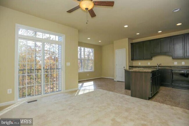 Building Photo - 262 Short Branch Rd