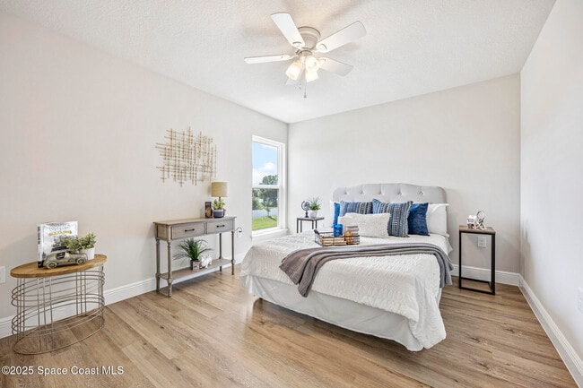 Building Photo - 208 Hidden Wds Pl