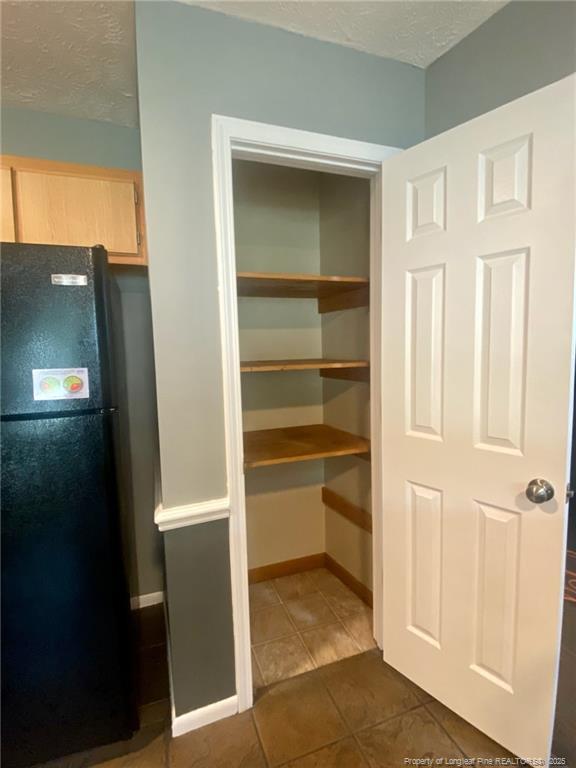 Building Photo - 5681 Pepperbush Dr