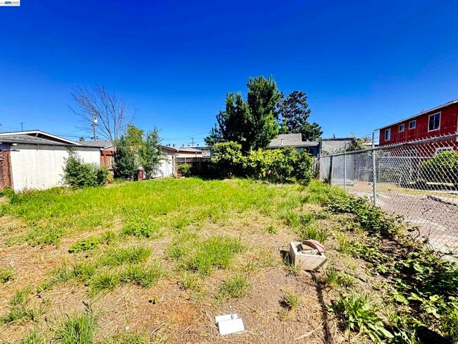 Building Photo - 1724 96th Ave