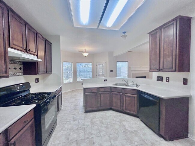 Building Photo - 2519 Silver Meadow Dr