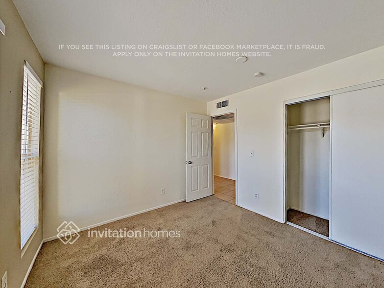 Building Photo - 4541 W Cheryl Dr