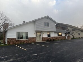 Building Photo - 4646 S 124th St