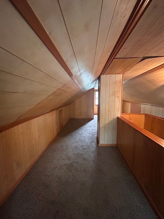 Building Photo - 5316 Plaza Dr