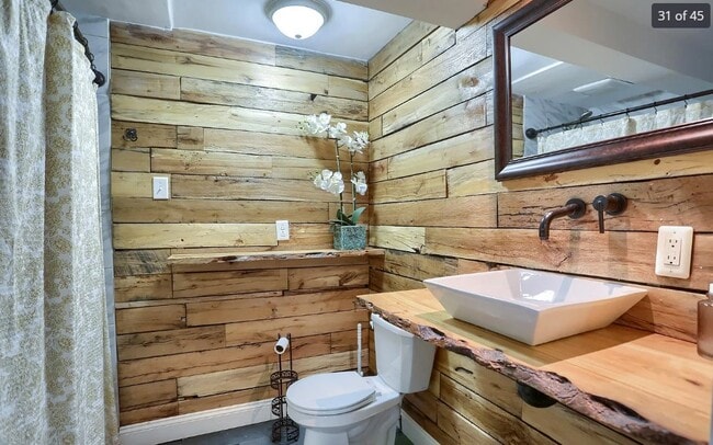 Building Photo - 429 S President Ave