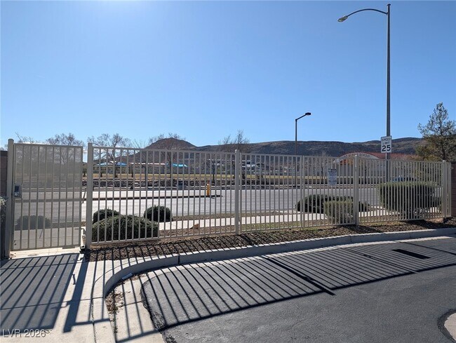 Building Photo - 6891 Dragonfly Rock St