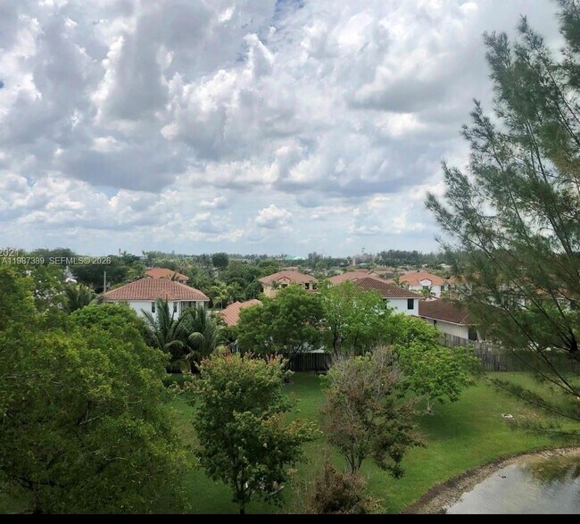 Building Photo - 10317 NW 9th St Cir