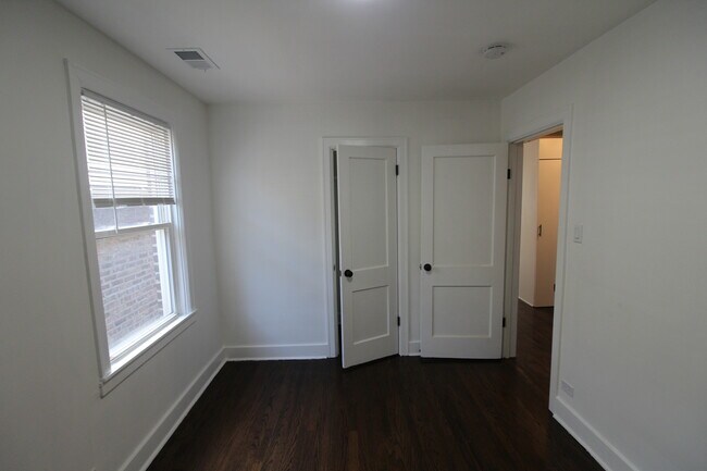 Building Photo - 2242 S Spaulding Ave