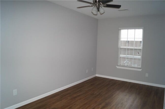 Building Photo - 2839 Meridian Pl