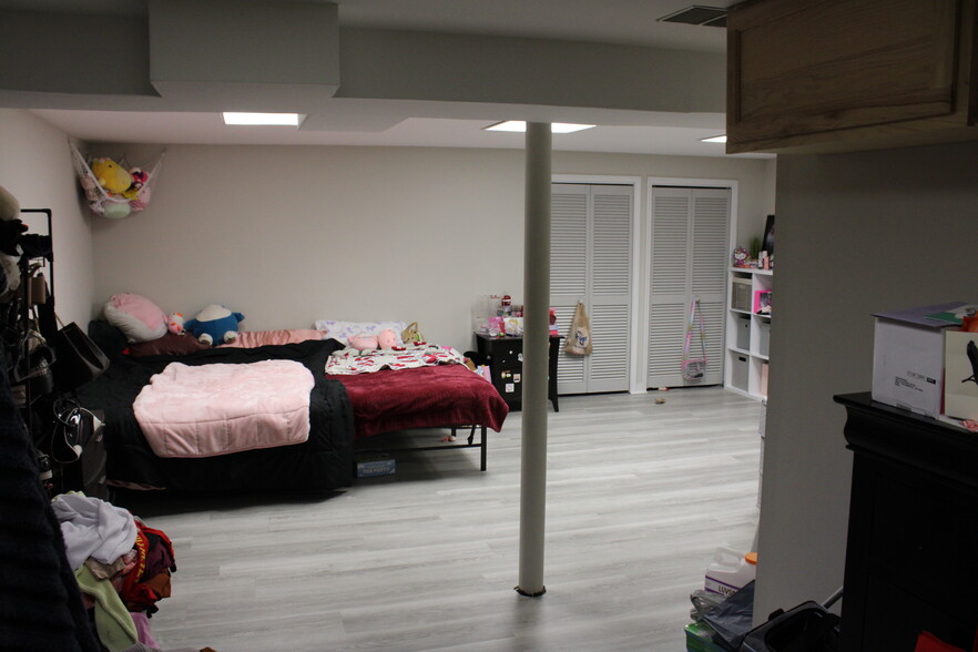 basement - 2354 Hollyridge Dr SW