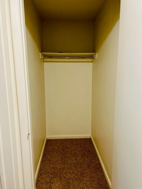 Building Photo - 2660 Tiffany St