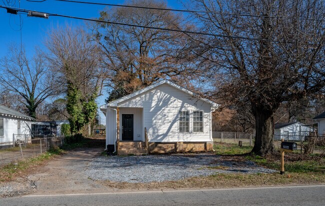 Building Photo - 206 Boundary Dr